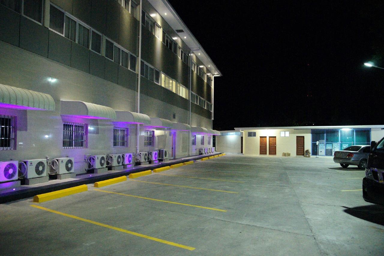 לאה Hotel Morobe מראה חיצוני תמונה